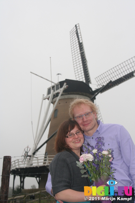 IMG_7355 Jenni and Marijn at windmill